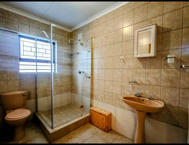 3 BEDROOM HOUSE FOR SALE IN WAVECREST